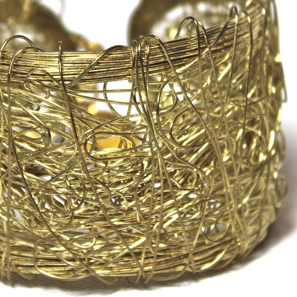 *Host Pick!*. NWOT—SAACHI Gold Statement Bracelet - Picture 5 of 5